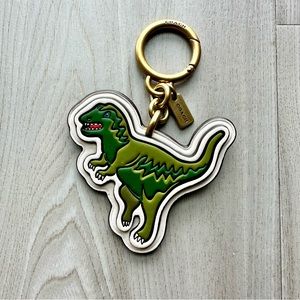 🌿 COACH Rexy bag charm